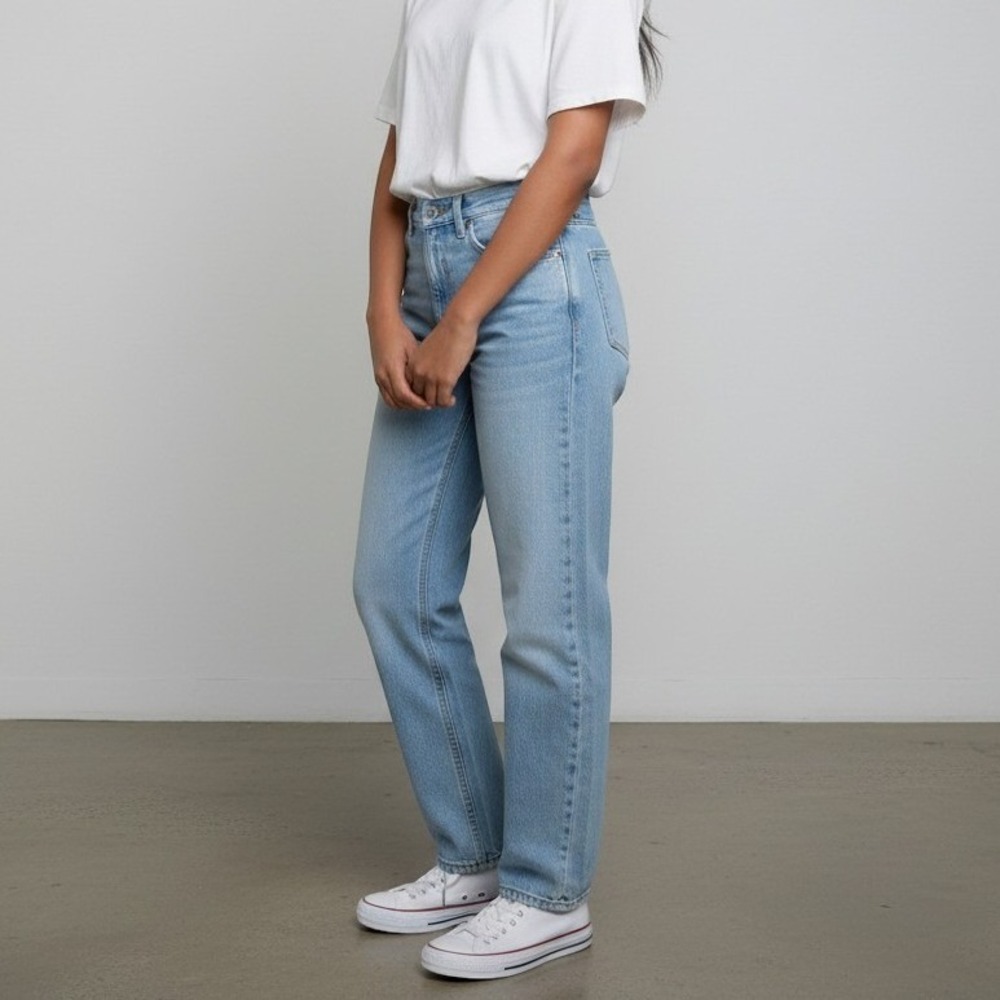 Levi’s Premium Jeans High Loose Taper Light Wash Blue High Rise Women 27
